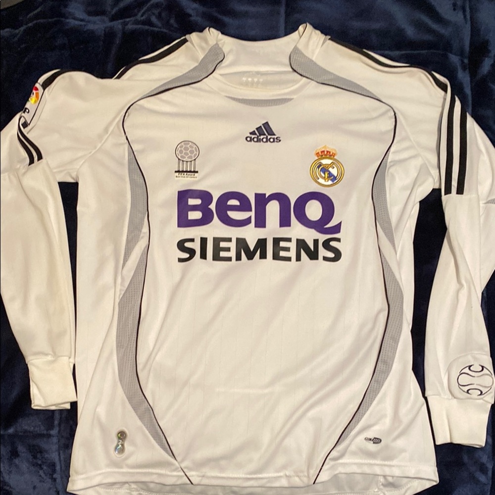 Adidas Real Madrid R9 jersey